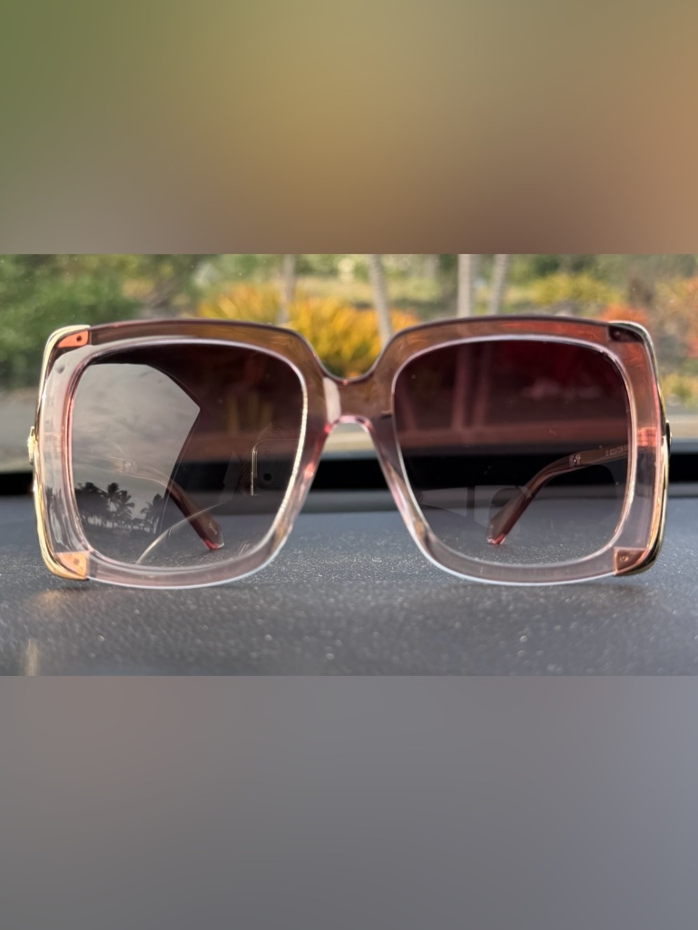 Jessica Simpson Pink Ombre Oversized Square Gradient Sunglasses w/ Gold Detail